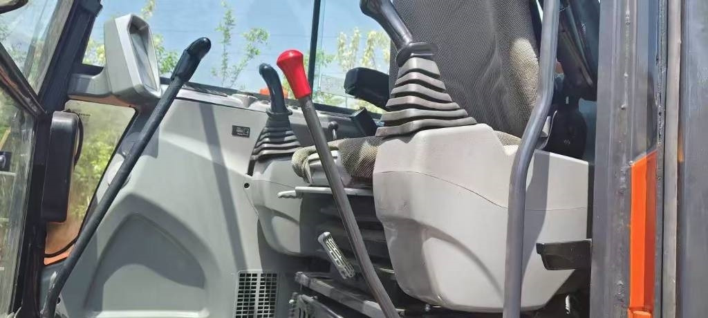 Mini excavator Doosan DX 60: picture 10