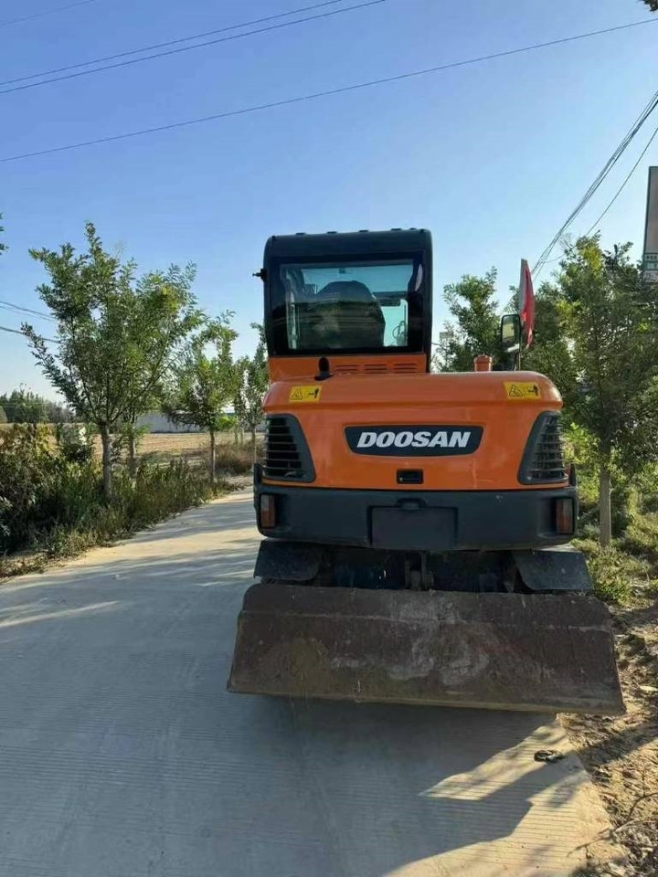 Doosan DX 60 - Mini excavator: picture 2 Doosan DX 60 - Mini excavator: picture 2