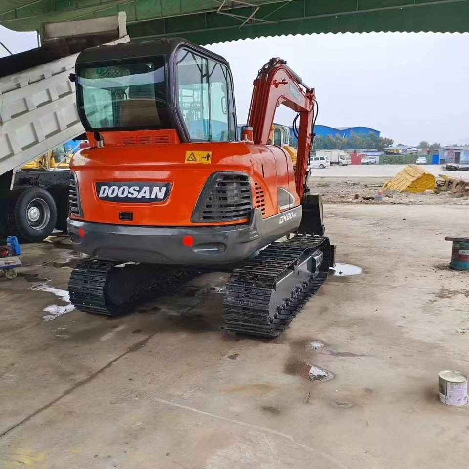 Mini excavator Doosan DX 60: picture 24