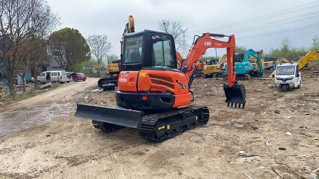 Kubota 155  - Crawler excavator: picture 5 Kubota 155  - Crawler excavator: picture 5