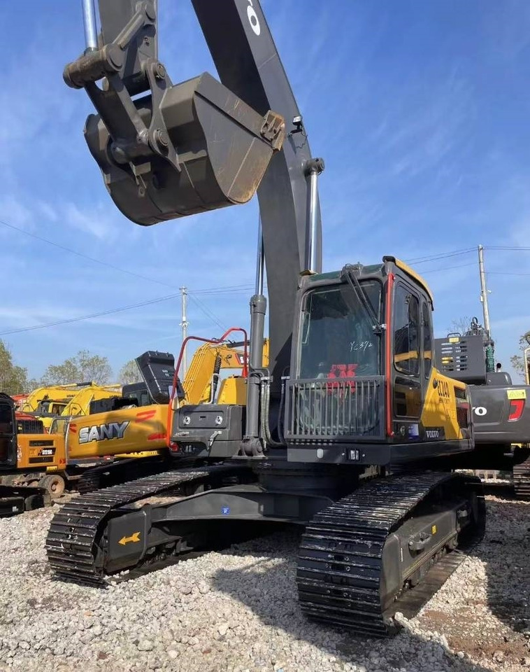 Crawler excavator Volvo EC 240: picture 9