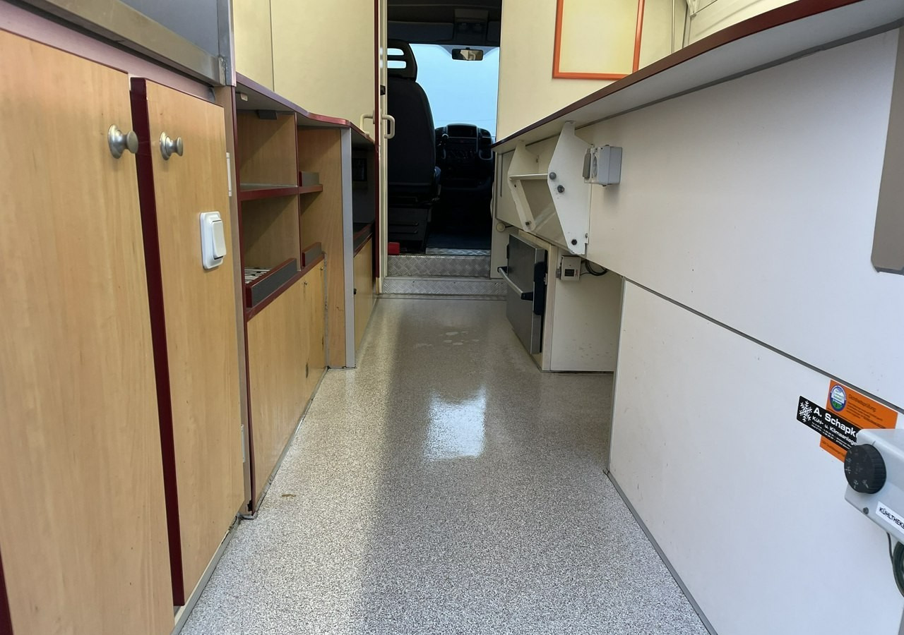 Vending truck Fiat Ducato Autosklep Wędlin Gastronomiczny food truck foodtruck sklep Borco 200: picture 7 Vending truck Fiat Ducato Autosklep Wędlin Gastronomiczny food truck foodtruck sklep Borco 200: picture 7