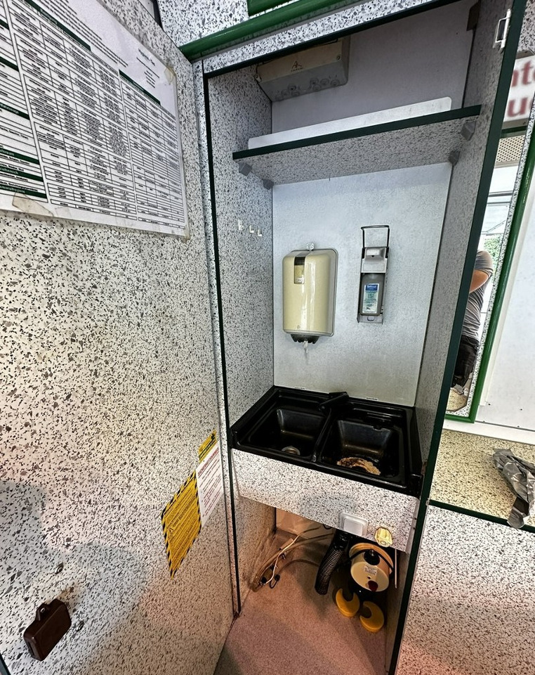 Vending truck Fiat Ducato Autosklep wędlin sklep bar Gastronomiczny Food Truck Foodtruck Borco: picture 12 Vending truck Fiat Ducato Autosklep wędlin sklep bar Gastronomiczny Food Truck Foodtruck Borco: picture 12