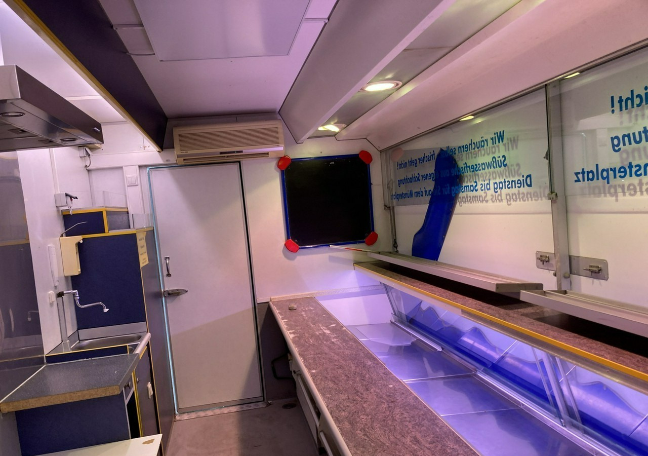 Inna Inny Autosklep wędlin Gastronomiczna food truck foodtruck sklep Klima199 - Vending trailer: picture 4 Inna Inny Autosklep wędlin Gastronomiczna food truck foodtruck sklep Klima199 - Vending trailer: picture 4