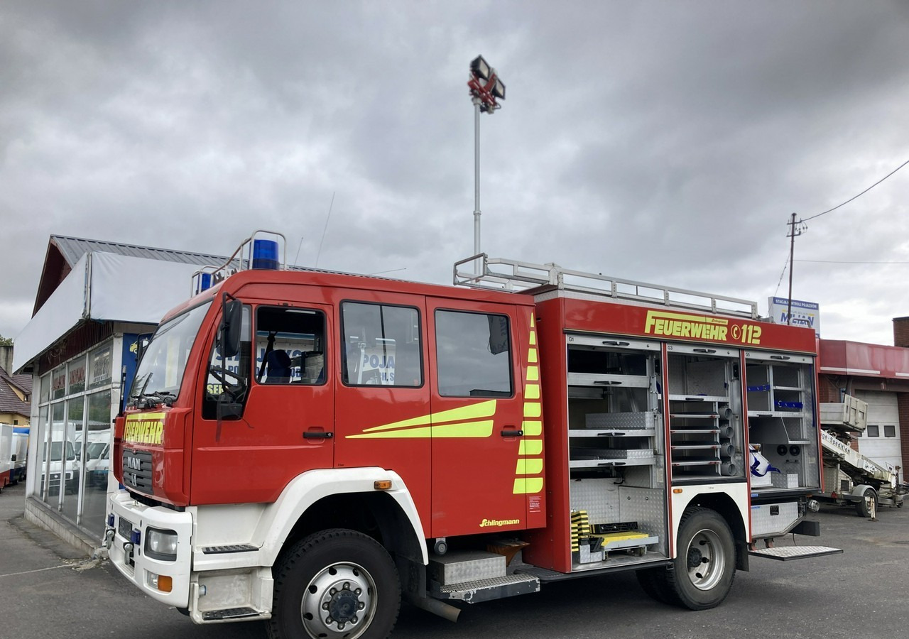 MAN Inny MAN MAN 15,250 Straż pożarna gaśnicza 9-osobowa 4X4 Wóz strażacki 2003 - Fire truck: picture 1 MAN Inny MAN MAN 15,250 Straż pożarna gaśnicza 9-osobowa 4X4 Wóz strażacki 2003 - Fire truck: picture 1