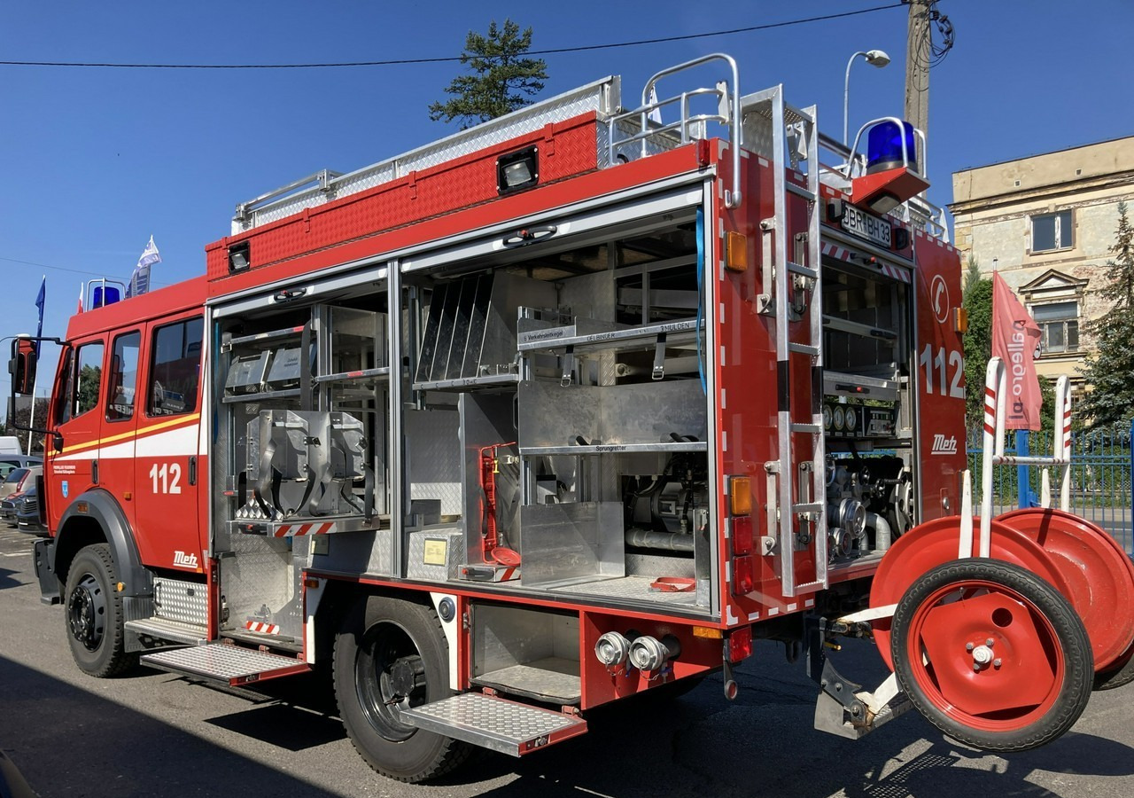 Mercedes-Benz Inny Mercedes-Benz Mercedes 1224 Straż Pożarna Gaśnicza 4X4 Metz 97 - Fire truck: picture 5 Mercedes-Benz Inny Mercedes-Benz Mercedes 1224 Straż Pożarna Gaśnicza 4X4 Metz 97 - Fire truck: picture 5