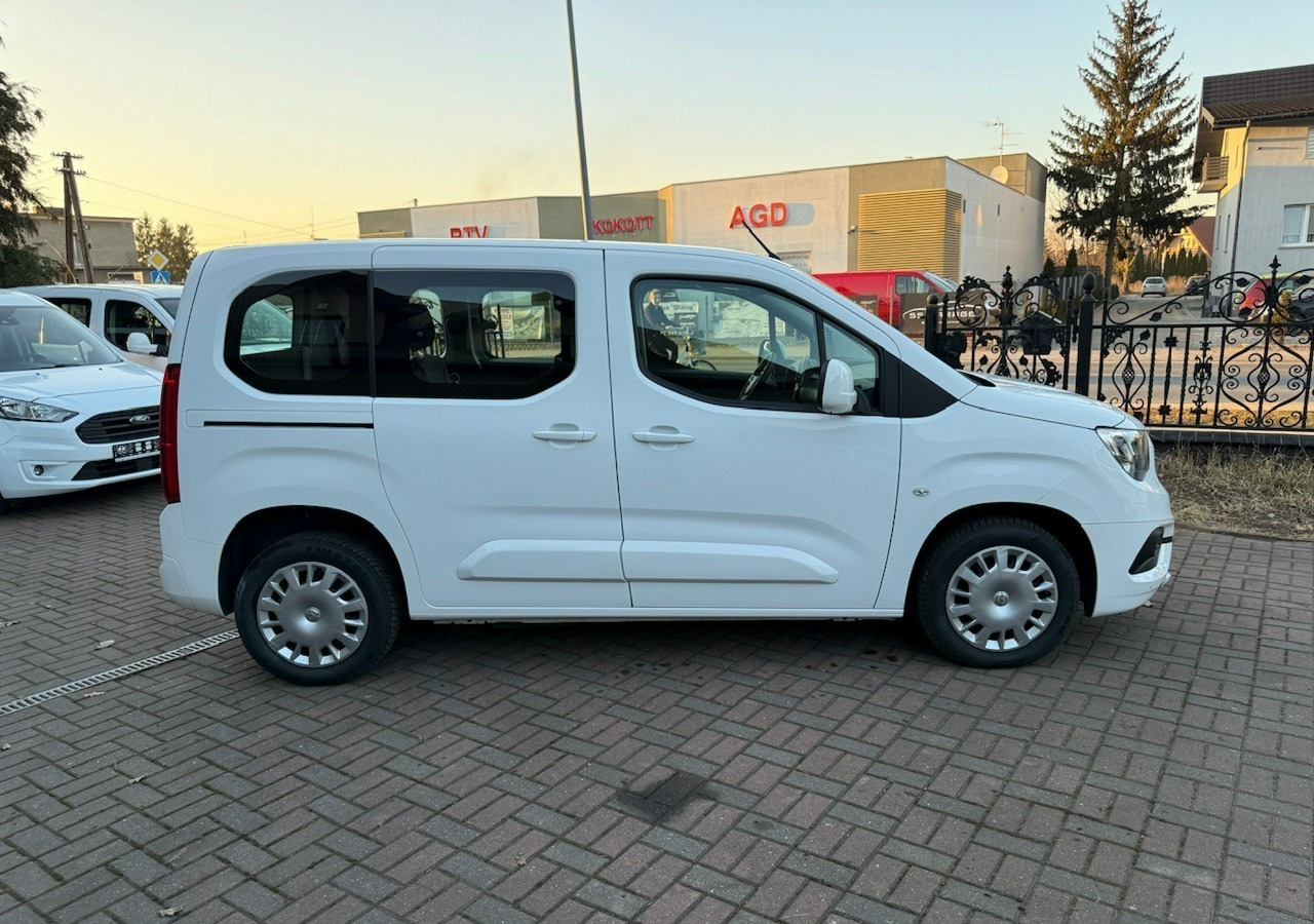 Car Opel Combo IV Combo Life Combo do przewozu Niepełnosprawnych inwalida rampa Model 2021: picture 10