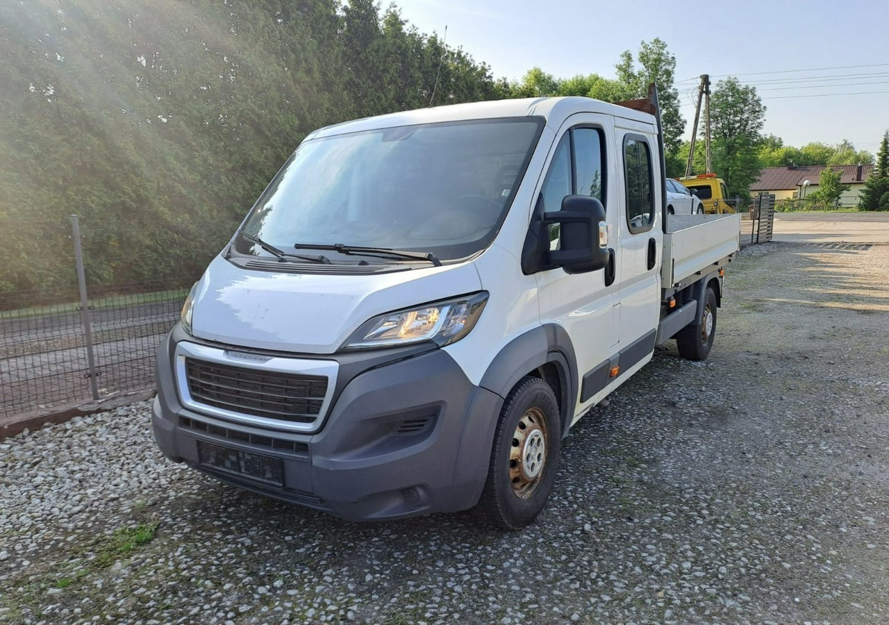 Peugeot Boxer Peugeot Boxer 2.0-130KM klima dokka Brygadówka doka 122tkm 2017 - Flatbed van: picture 1 Peugeot Boxer Peugeot Boxer 2.0-130KM klima dokka Brygadówka doka 122tkm 2017 - Flatbed van: picture 1