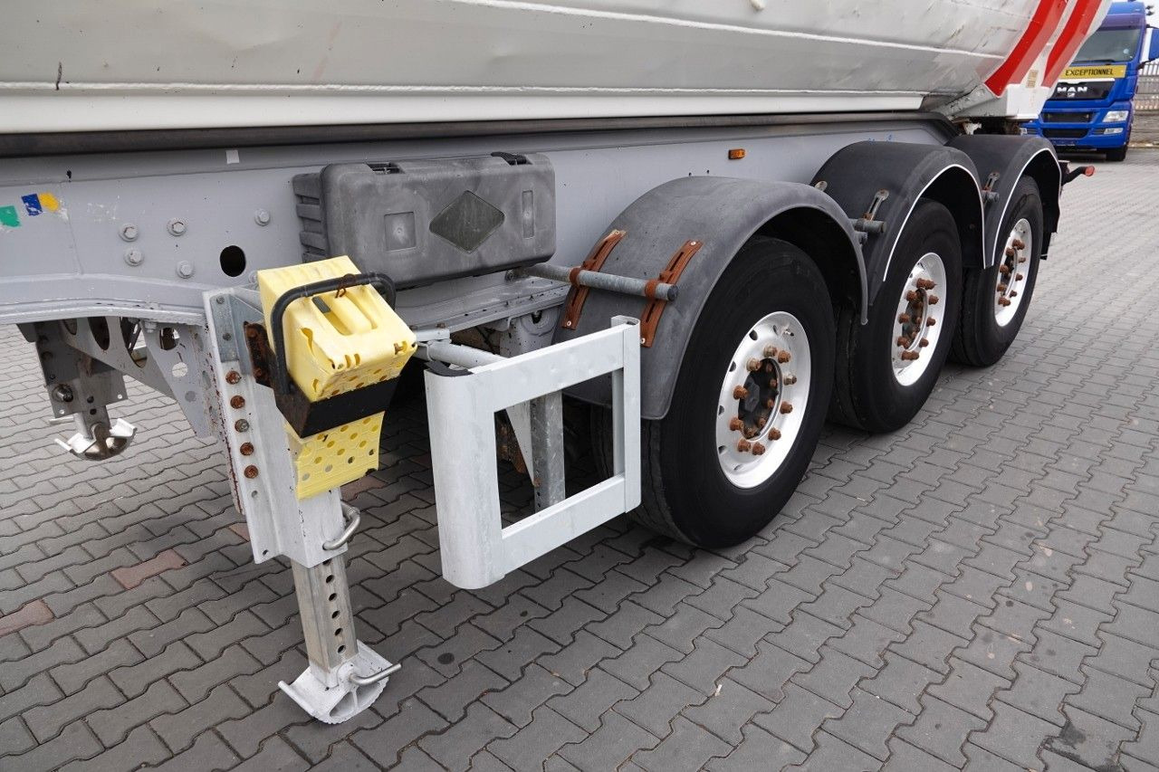 Tipper semi-trailer Benalu MENCI WYWROTKA /28 m3 / ALUMINIOWA / OŚ PODNOSZO: picture 10