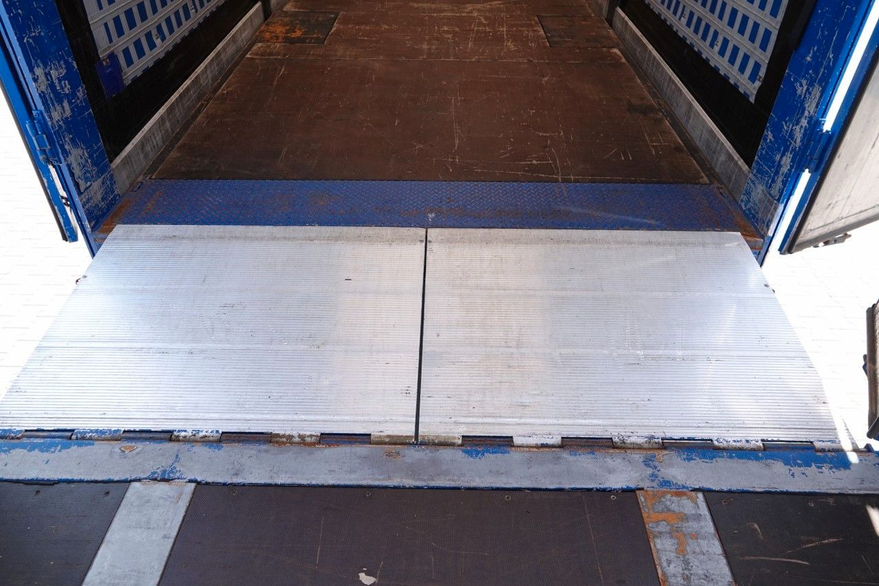 Curtainsider truck MAN TGX 26.460 / ZESTAW TANDEM PRZEJAZDOWY / 120 M3: picture 10