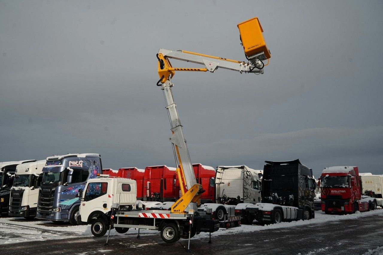 Renault MAXITY 120 dxi / ZWYŻKA 20 METRÓW / PODNOŚNIK KO - Truck mounted aerial platform: picture 5 Renault MAXITY 120 dxi / ZWYŻKA 20 METRÓW / PODNOŚNIK KO - Truck mounted aerial platform: picture 5