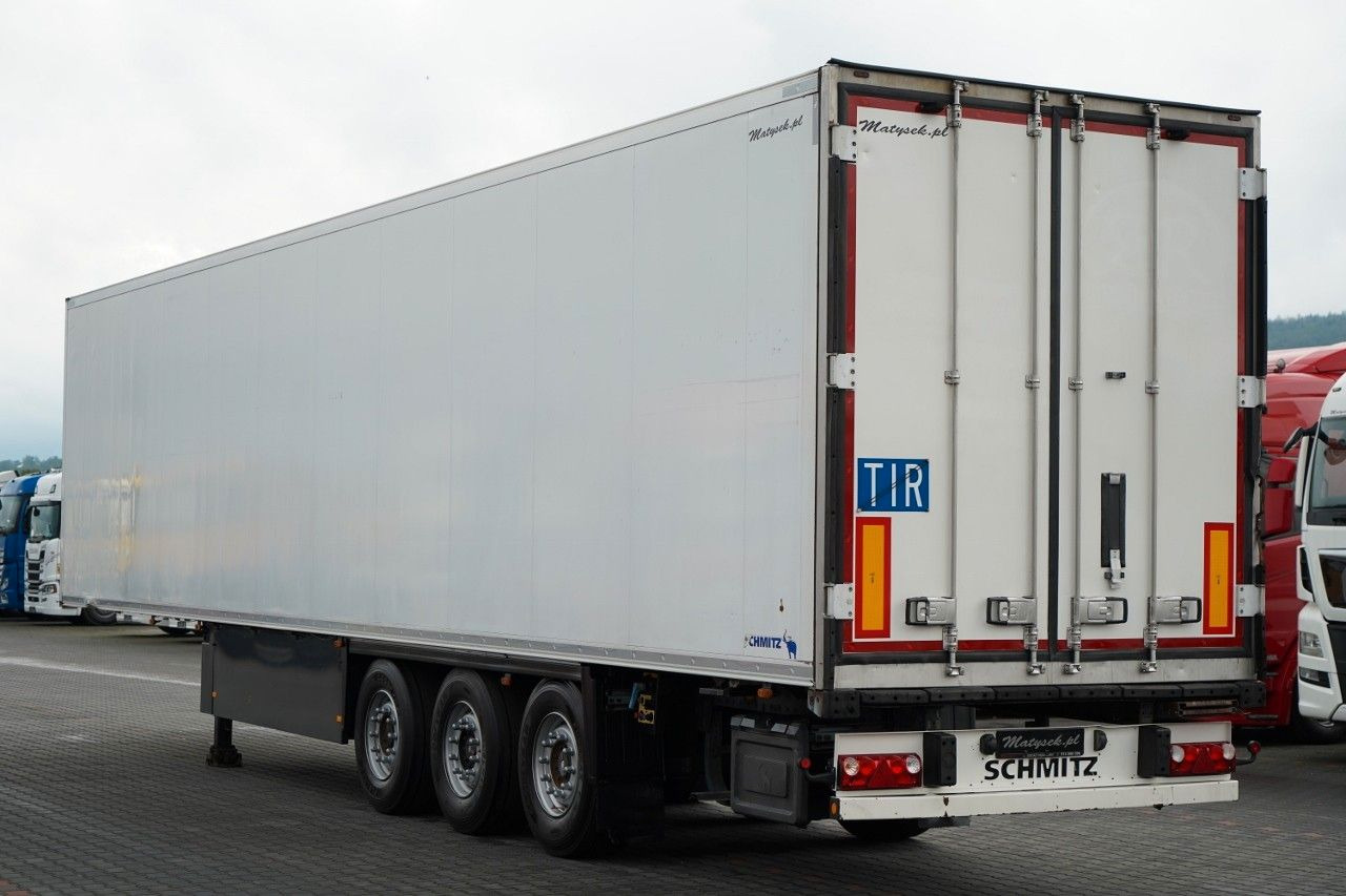 Schmitz Cargobull CHŁODNIA / THERMO KING SLX 300 / HAKÓWKA / HAKOW - Refrigerator semi-trailer: picture 3 Schmitz Cargobull CHŁODNIA / THERMO KING SLX 300 / HAKÓWKA / HAKOW - Refrigerator semi-trailer: picture 3