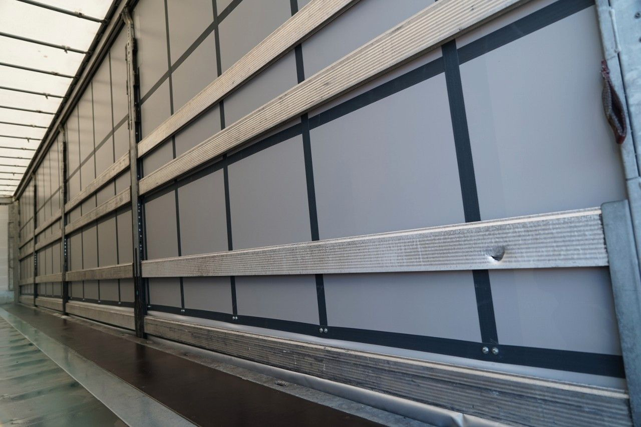 Curtainsider semi-trailer Schmitz Cargobull FIRANKA / STANDARD / MULDA DO STALI - 9 M / DACH: picture 16 Curtainsider semi-trailer Schmitz Cargobull FIRANKA / STANDARD / MULDA DO STALI - 9 M / DACH: picture 16