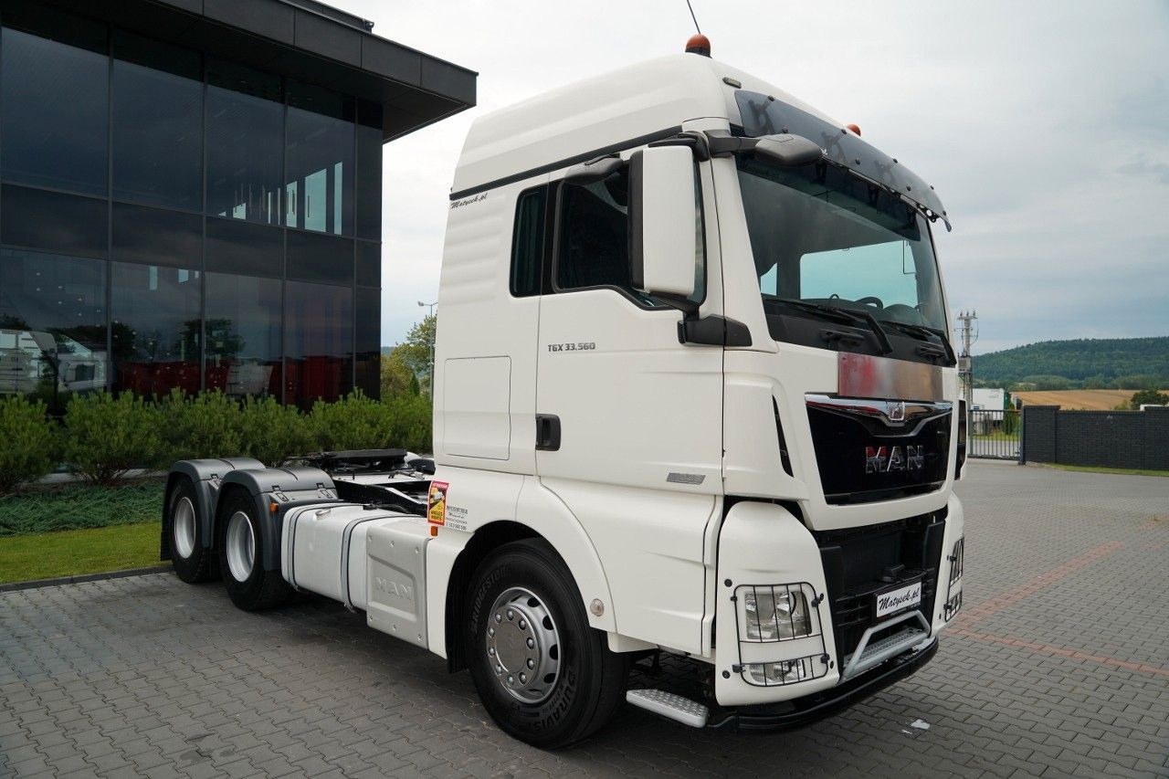 MAN TGX 33.560 / 6x4 / RETARDER / DMC: 96 TON / SKÓR - Tractor unit: picture 2 MAN TGX 33.560 / 6x4 / RETARDER / DMC: 96 TON / SKÓR - Tractor unit: picture 2