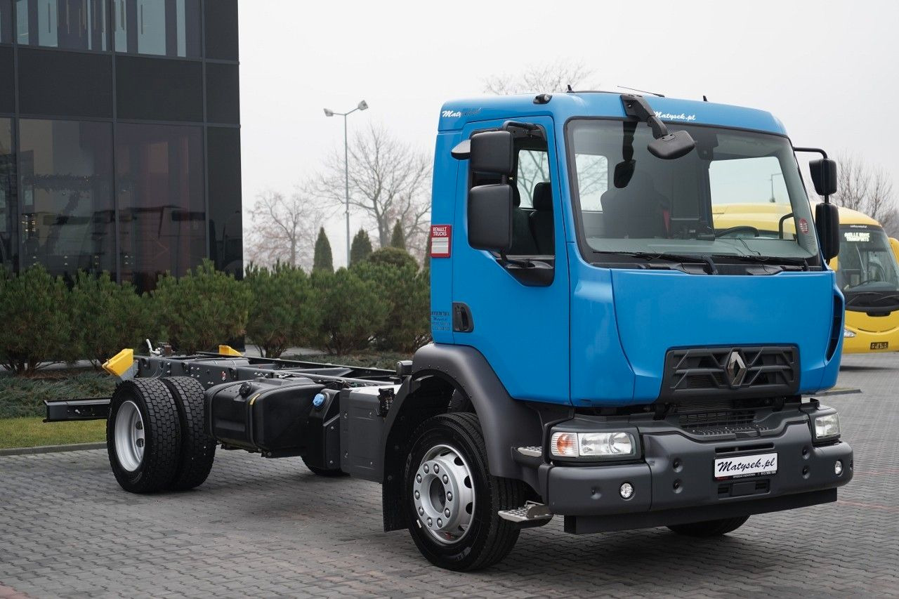 Renault D 240 / RETARDER / RAMA POD ZABUDOWE 6 M / F - Tractor unit: picture 1 Renault D 240 / RETARDER / RAMA POD ZABUDOWE 6 M / F - Tractor unit: picture 1