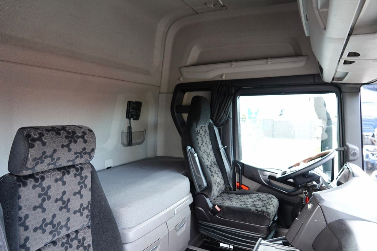 Tractor unit Scania R 450 / RETARDER / HYDRAULIKA  / FULL AIRMATIC: picture 17