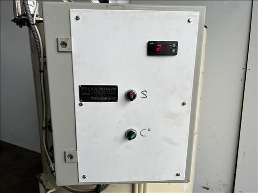 Nielsen 750l chocolate kettle - Food processing equipment: picture 5 Nielsen 750l chocolate kettle - Food processing equipment: picture 5