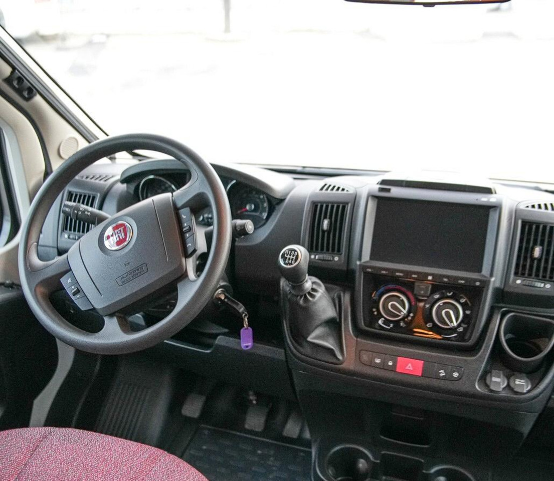 Knaus LIVE TRAVELLER 600 - Alcove motorhome: picture 5 Knaus LIVE TRAVELLER 600 - Alcove motorhome: picture 5