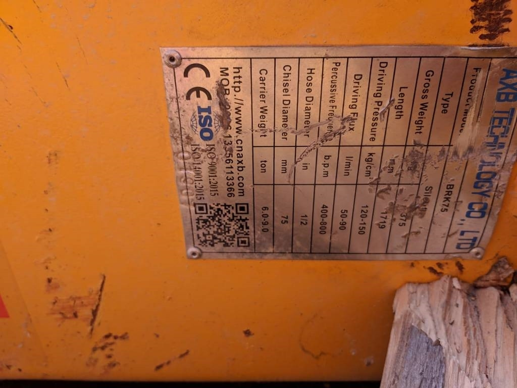 AXB BKR - Hydraulic hammer for Construction machinery: picture 3 AXB BKR - Hydraulic hammer for Construction machinery: picture 3