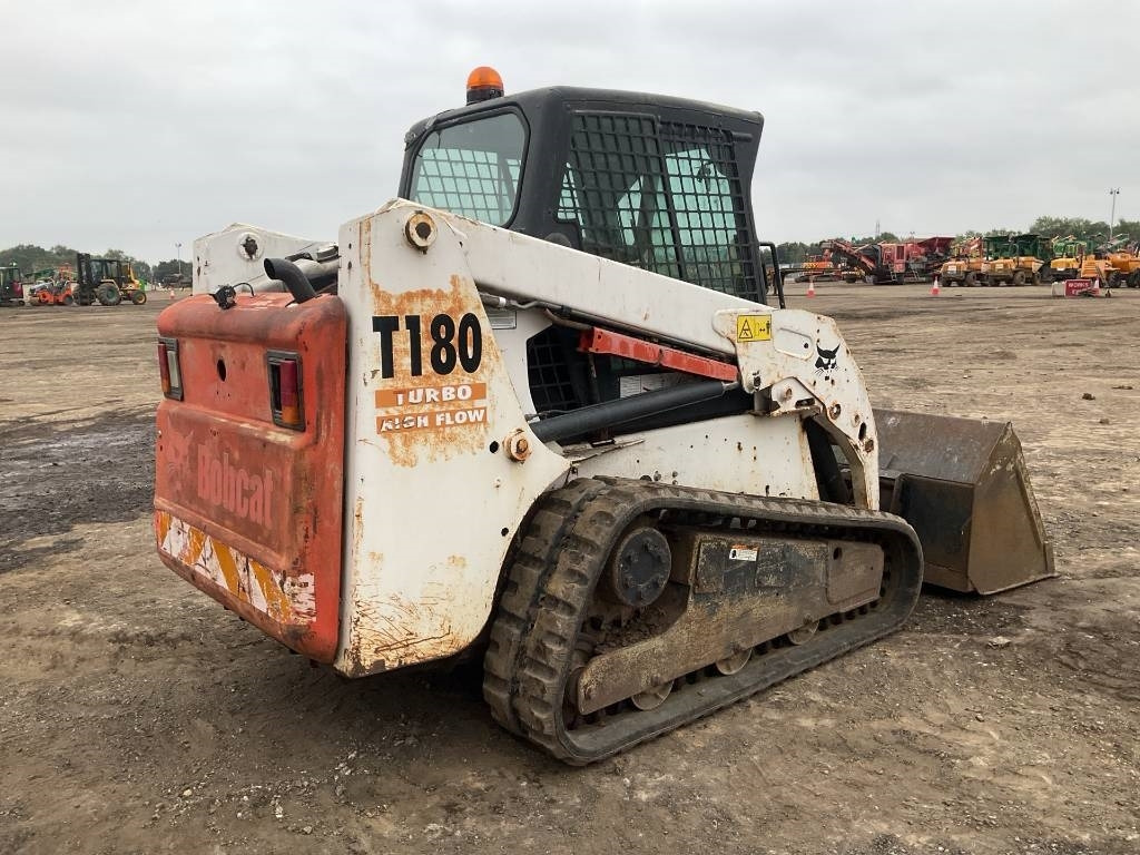 Bobcat T 180 - Skid steer loader: picture 4 Bobcat T 180 - Skid steer loader: picture 4