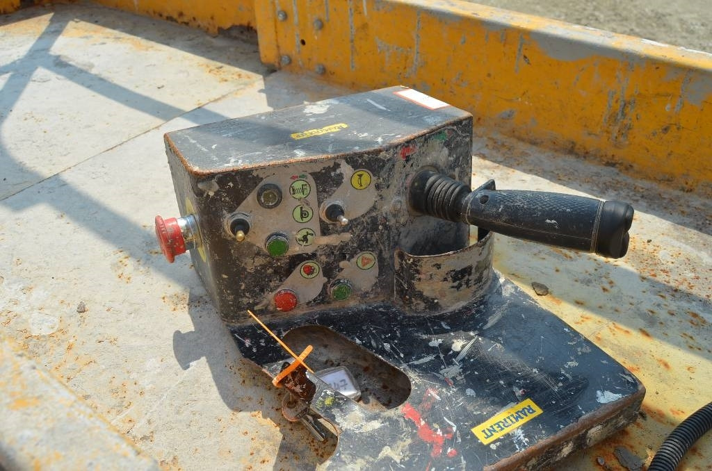 Haulotte Compact 8 - Scissor lift: picture 4 Haulotte Compact 8 - Scissor lift: picture 4