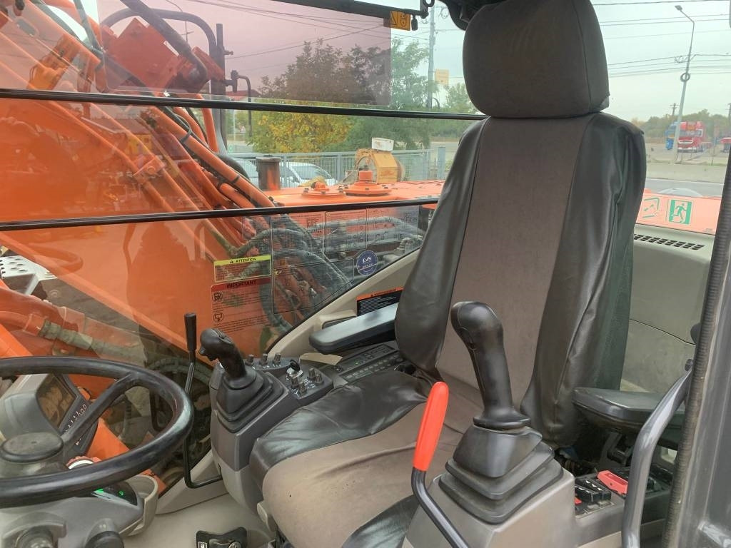 Wheel excavator Hitachi ZX 145 W-3+SMP Rototilt: picture 12 Wheel excavator Hitachi ZX 145 W-3+SMP Rototilt: picture 12