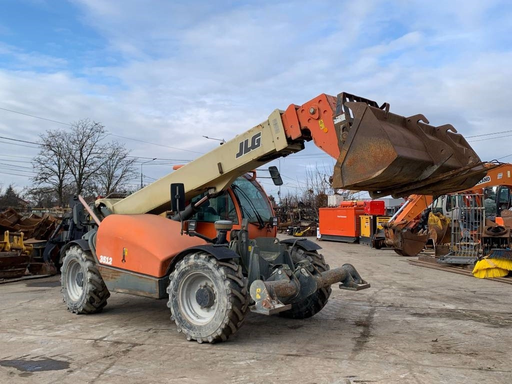 JLG 3512 - Telescopic handler: picture 4 JLG 3512 - Telescopic handler: picture 4