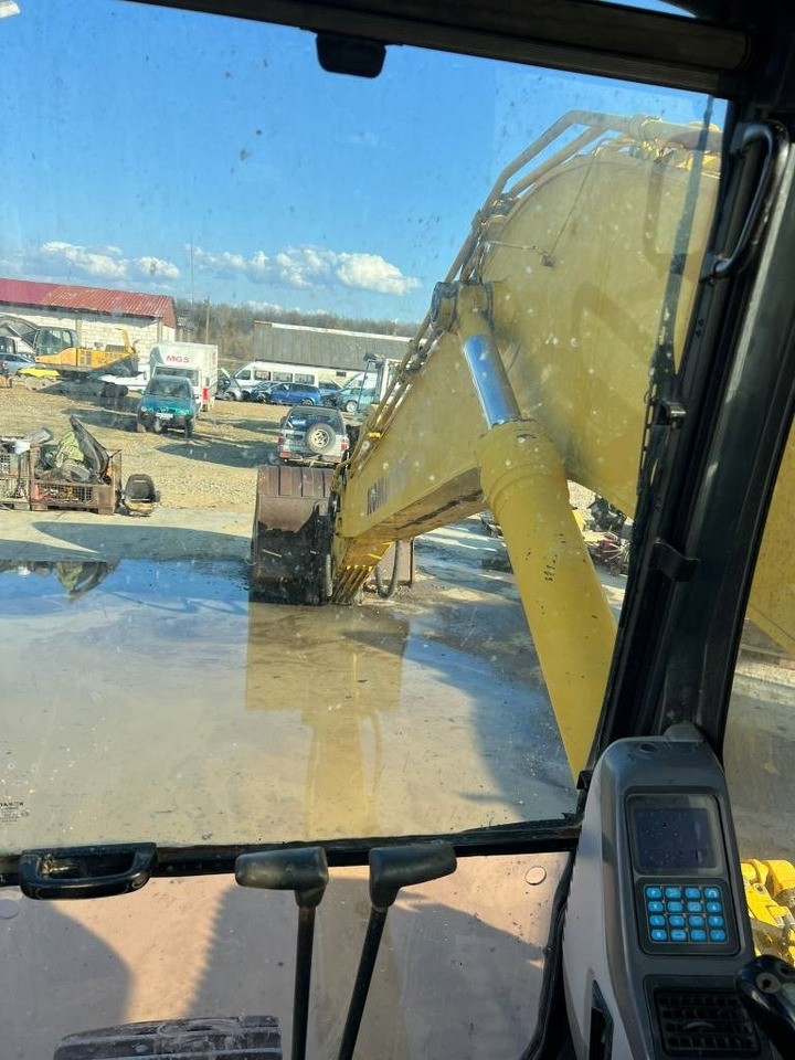 Crawler excavator Komatsu PC 450 LC-7: picture 6