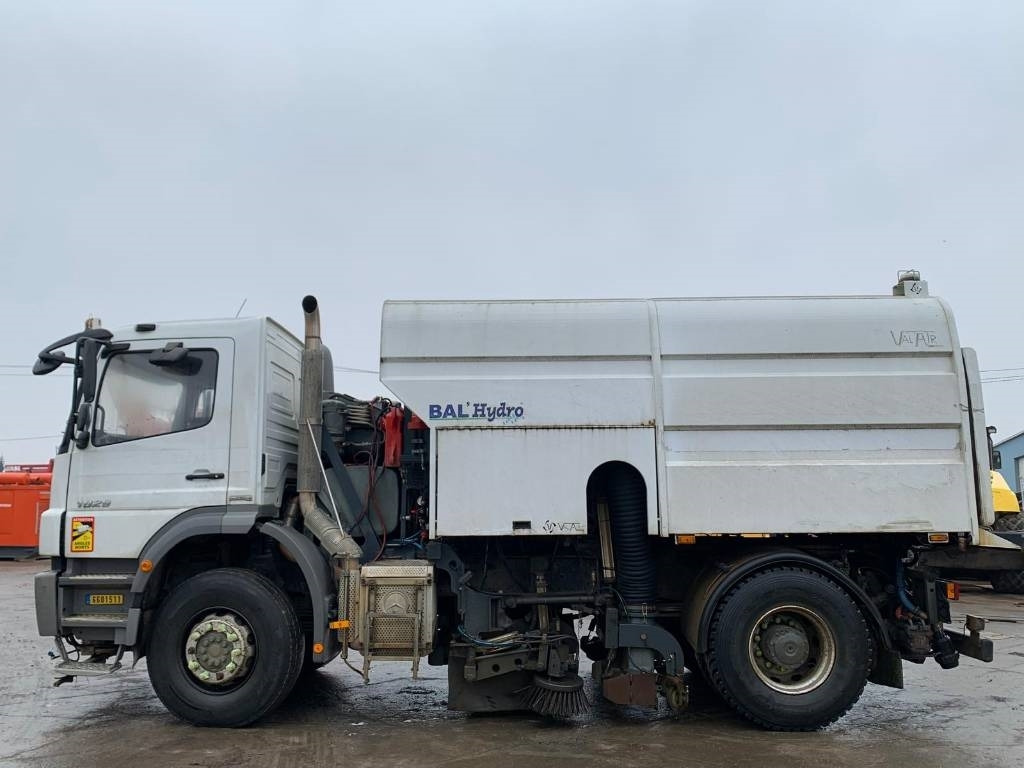 Road sweeper Mercedes-Benz Axor 1829: picture 7