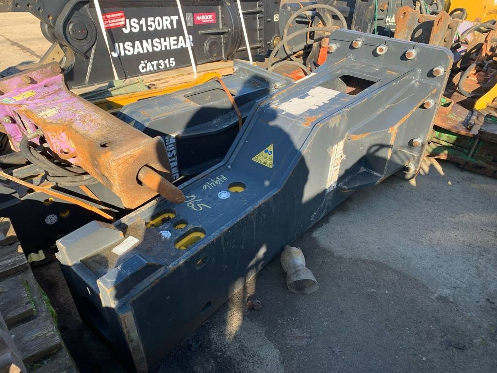 Mustang HM2700 - Hydraulic hammer for Construction machinery: picture 1 Mustang HM2700 - Hydraulic hammer for Construction machinery: picture 1