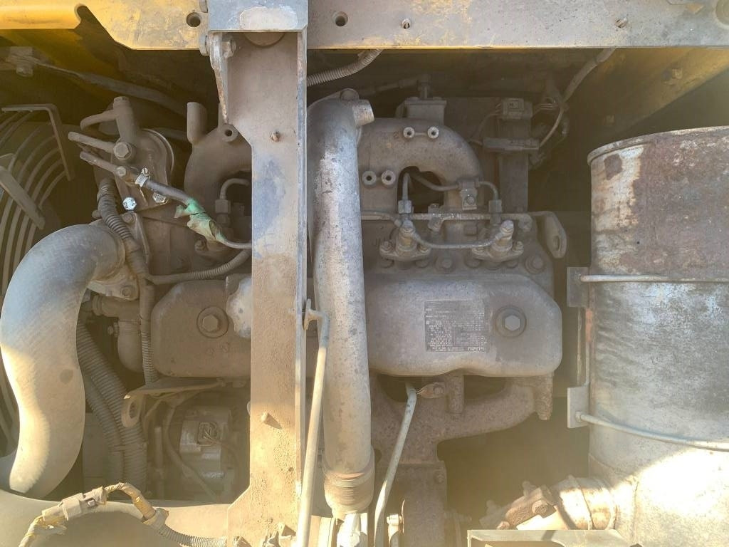 Crawler excavator New Holland E 135 SR: picture 10