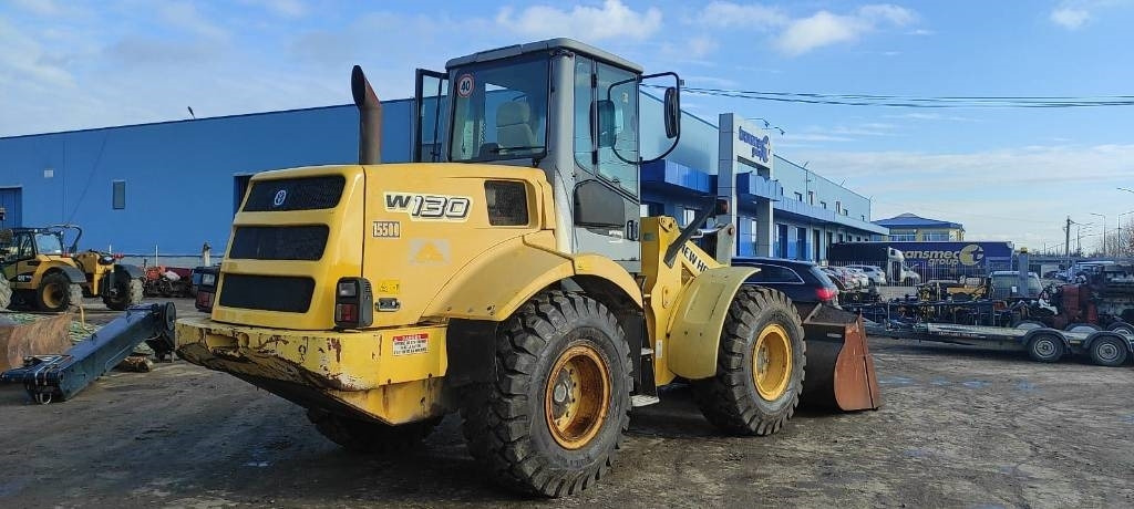 New Holland W 130 - Wheel loader: picture 5 New Holland W 130 - Wheel loader: picture 5
