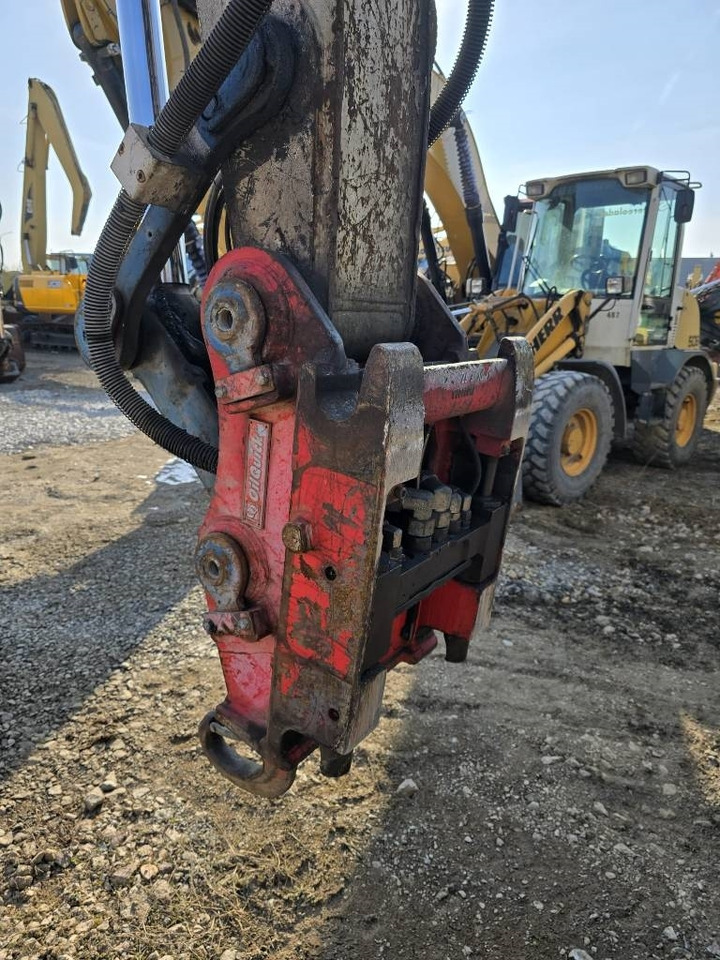 OilQuick OQ70-55 Quick Coupler  - Quick coupler: picture 1 OilQuick OQ70-55 Quick Coupler  - Quick coupler: picture 1