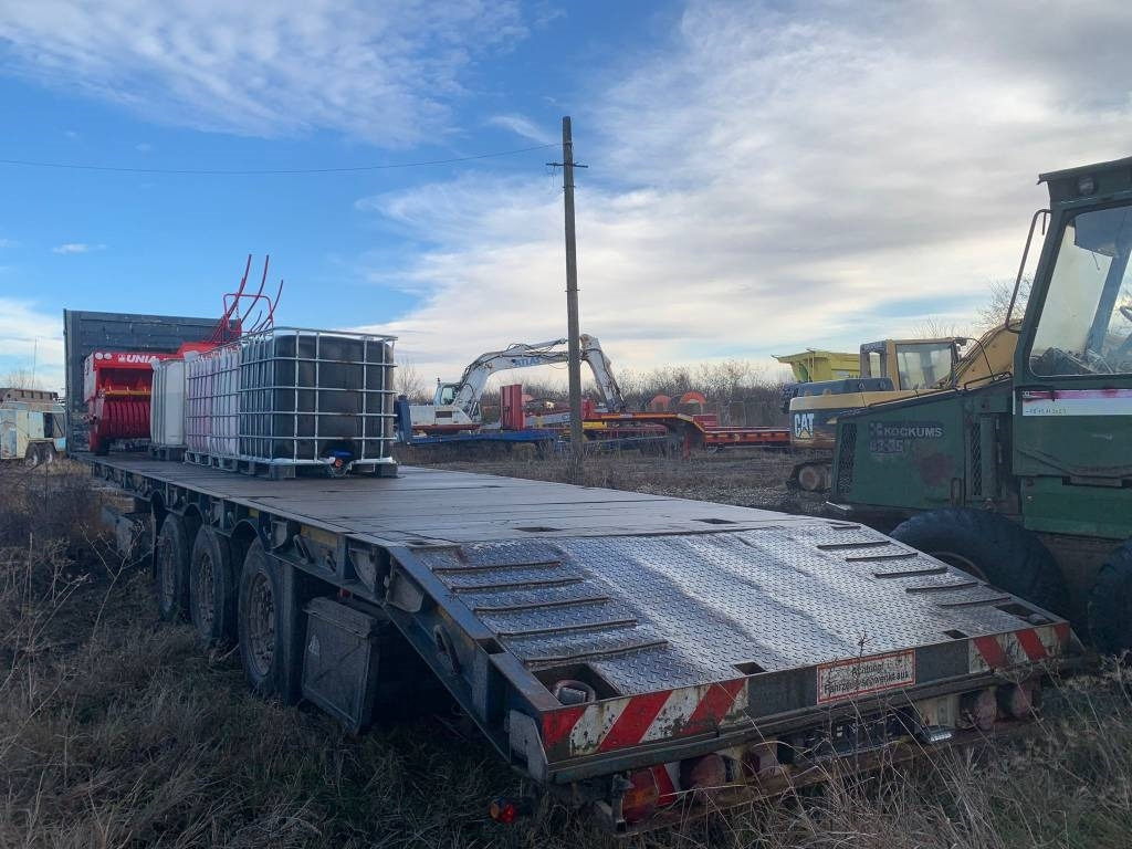 Schmitz S 01 - Low loader semi-trailer: picture 4 Schmitz S 01 - Low loader semi-trailer: picture 4