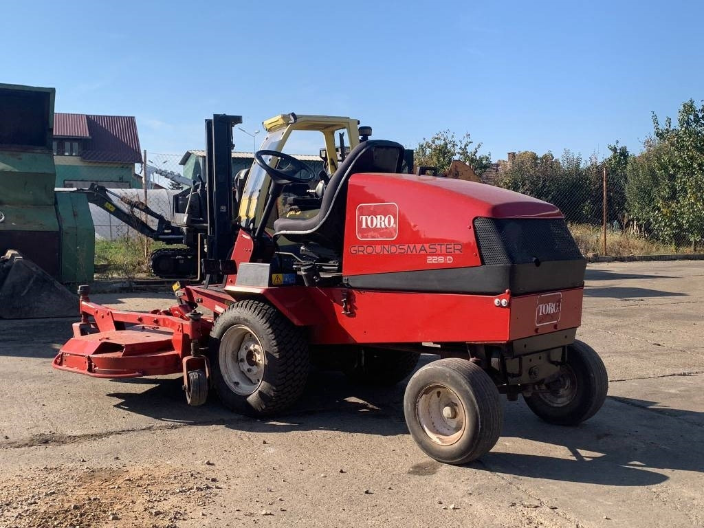 Toro Groundmaster 228D - Garden mower: picture 3 Toro Groundmaster 228D - Garden mower: picture 3
