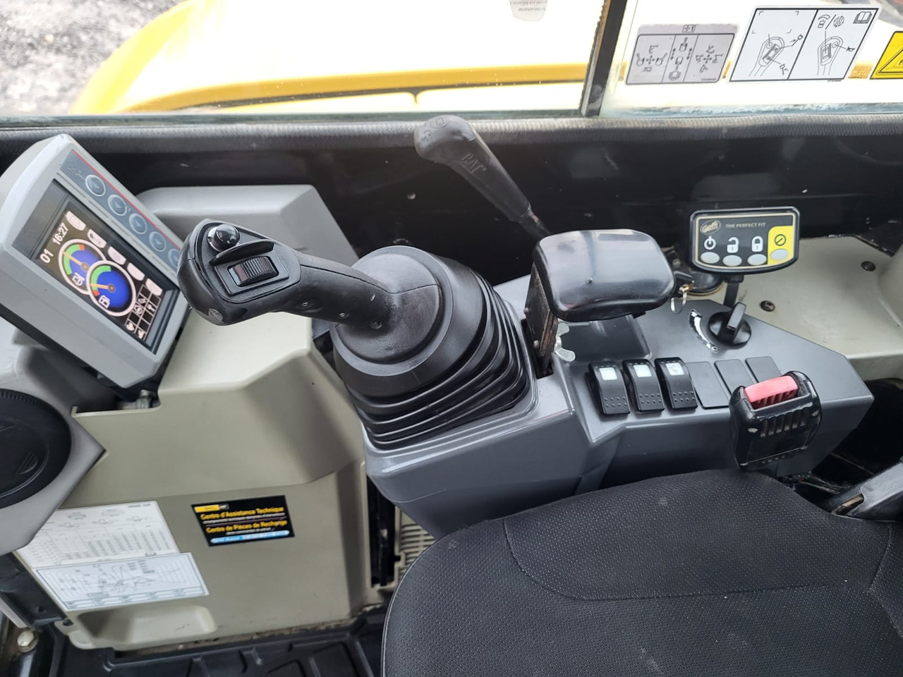 CATERPILLAR 305E CR - Mini excavator: picture 3 CATERPILLAR 305E CR - Mini excavator: picture 3