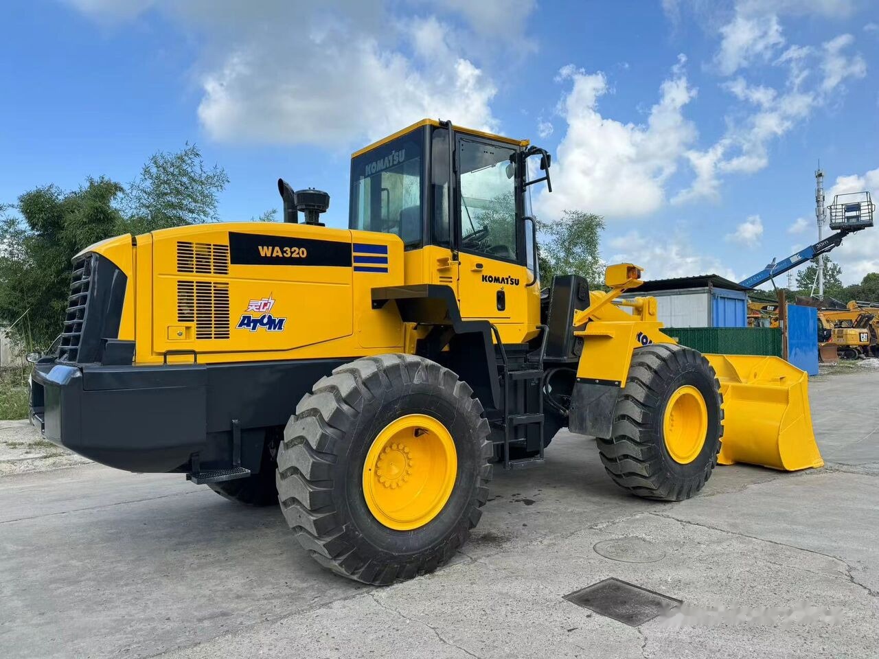 Komatsu WA320-5 - Wheel loader: picture 2 Komatsu WA320-5 - Wheel loader: picture 2