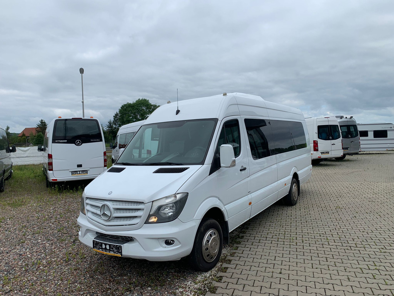 Mercedes Benz Sprinter 516 CDI - 24 Miejsca - Coach: picture 1 Mercedes Benz Sprinter 516 CDI - 24 Miejsca - Coach: picture 1