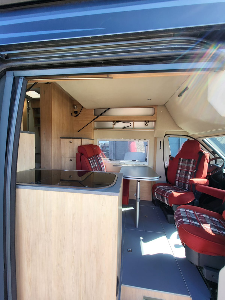 Camper van Peugeot Boxer: picture 11 Camper van Peugeot Boxer: picture 11