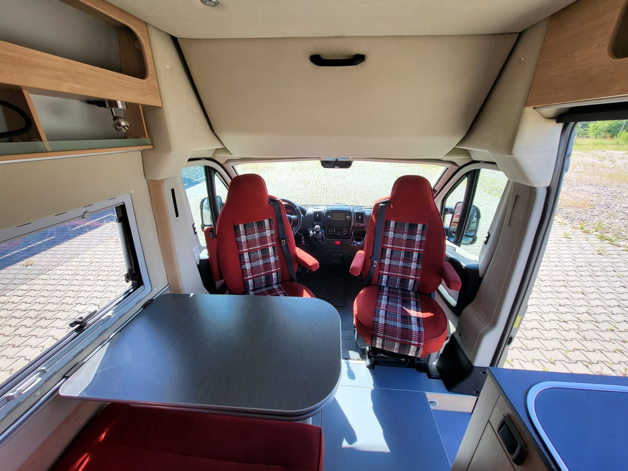 Camper van Peugeot Boxer: picture 12 Camper van Peugeot Boxer: picture 12