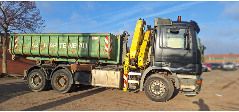 Mercedes-Benz 3335 - Tipper, Crane truck: picture 2 Mercedes-Benz 3335 - Tipper, Crane truck: picture 2