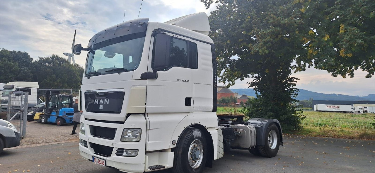 MAN TGX18.440H 4x4 SZM Kipphydraulik - Tractor unit: picture 3 MAN TGX18.440H 4x4 SZM Kipphydraulik - Tractor unit: picture 3