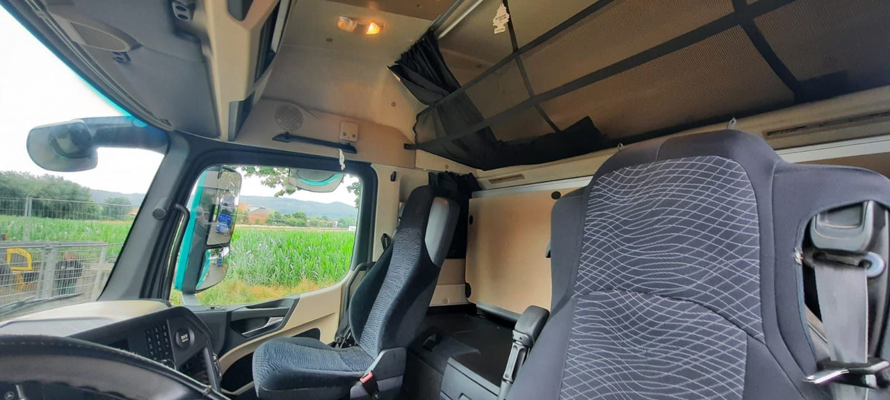 Mercedes-Benz 1842 Actros MP4 G.Haus/Hochdach Vollaust. - Tractor unit: picture 5 Mercedes-Benz 1842 Actros MP4 G.Haus/Hochdach Vollaust. - Tractor unit: picture 5
