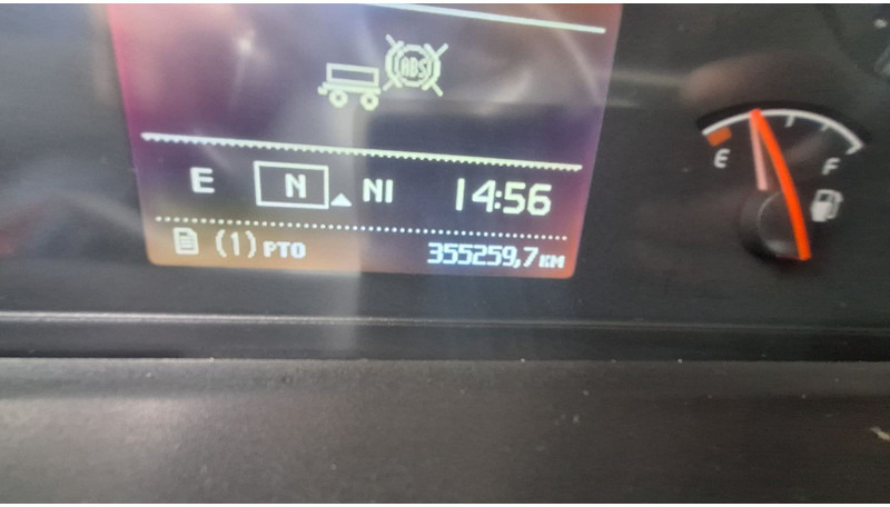 Leasing of Volvo FH 540 8x4 Volvo FH 540 8x4: picture 8