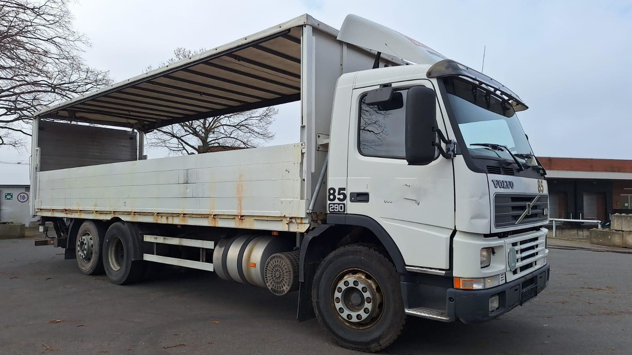 Volvo FM7 6x2 Koffer 3x vorhanden - Box truck: picture 2 Volvo FM7 6x2 Koffer 3x vorhanden - Box truck: picture 2
