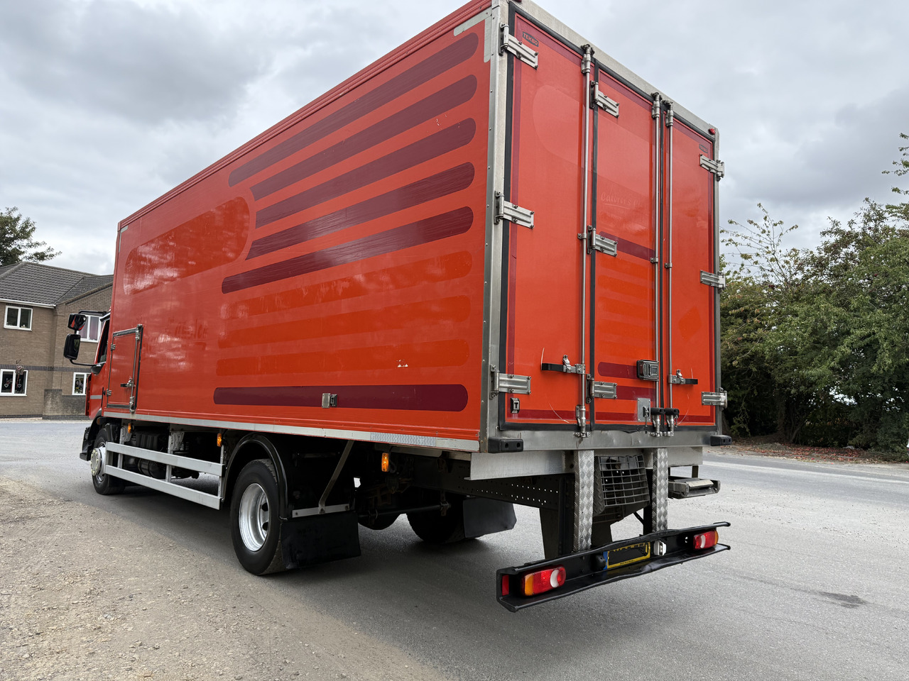 Refrigerator truck 2015 Renault D Refrigerated Truck: picture 14