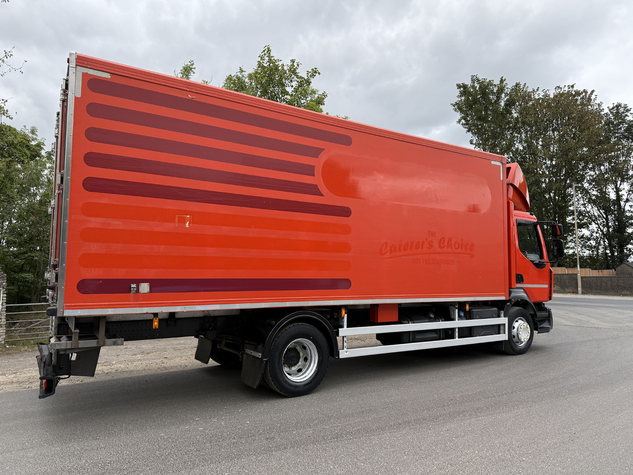 Refrigerator truck 2015 Renault D Refrigerated Truck: picture 21