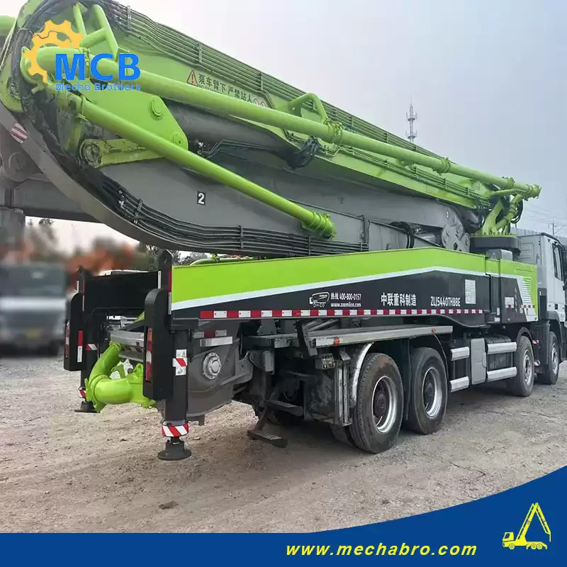 Zoomlion ZLJ5440THBBE - Concrete pump truck: picture 4 Zoomlion ZLJ5440THBBE - Concrete pump truck: picture 4