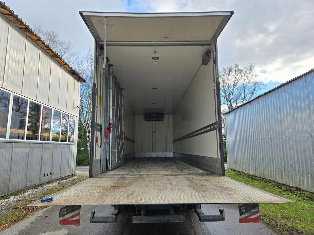 Volvo FH460 6X2 CARRIER 1050 - Refrigerator truck: picture 3 Volvo FH460 6X2 CARRIER 1050 - Refrigerator truck: picture 3