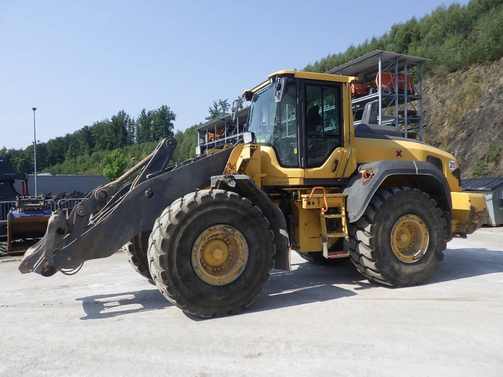 Volvo L 110 H LB  - Wheel loader: picture 1 Volvo L 110 H LB  - Wheel loader: picture 1